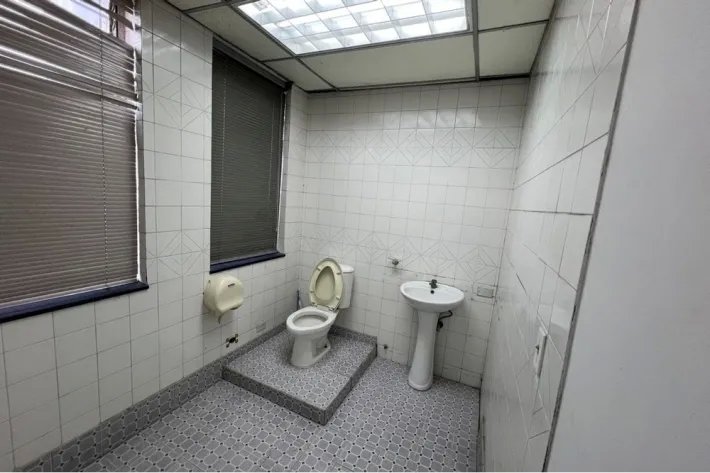 Venta de oficina en Avenida Federico Boyd, Bella Vista