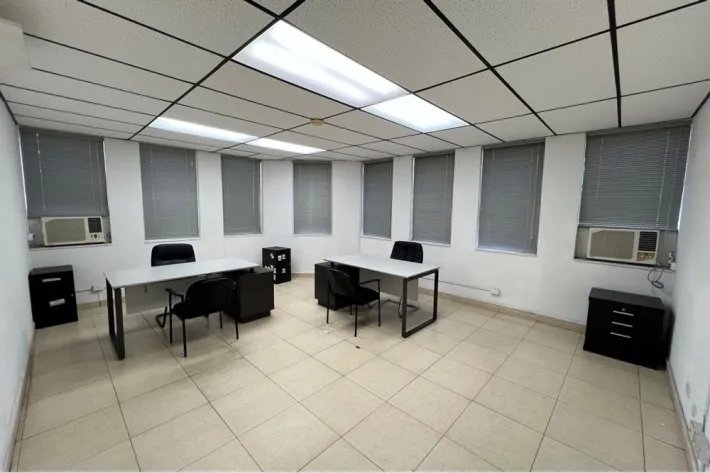 Venta de oficina en Avenida Federico Boyd, Bella Vista