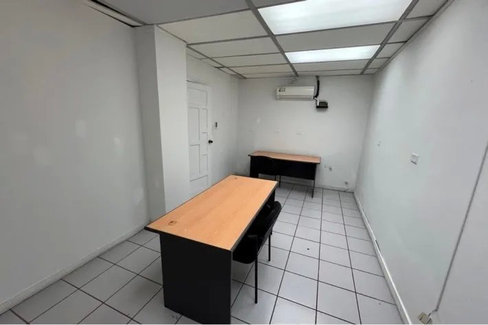 Venta de oficina en Avenida Federico Boyd, Bella Vista