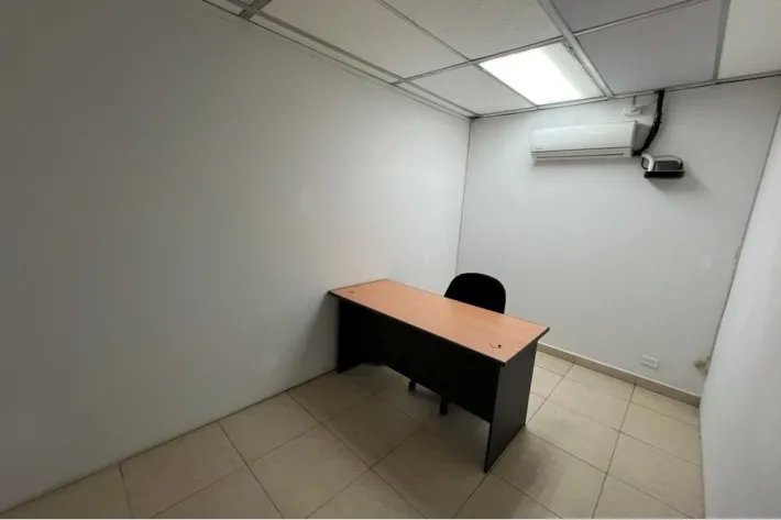 Venta de oficina en Avenida Federico Boyd, Bella Vista