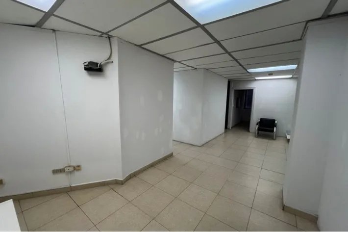 Venta de oficina en Avenida Federico Boyd, Bella Vista