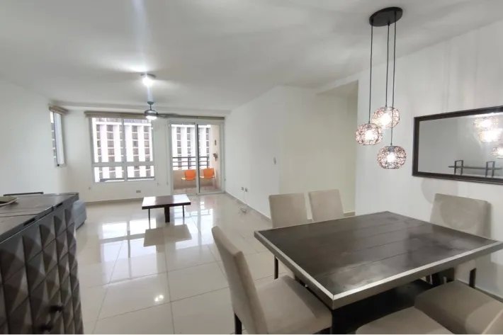 Venta de apartamento amoblado, en San Francisco