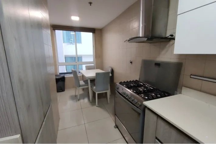 Venta de apartamento amoblado, en San Francisco