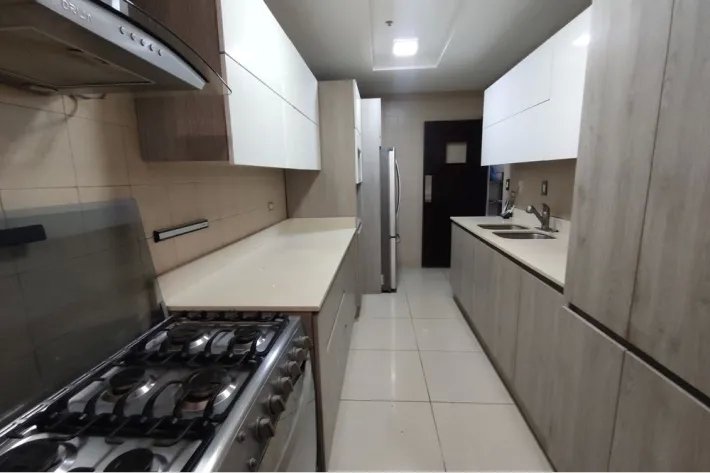 Venta de apartamento amoblado, en San Francisco