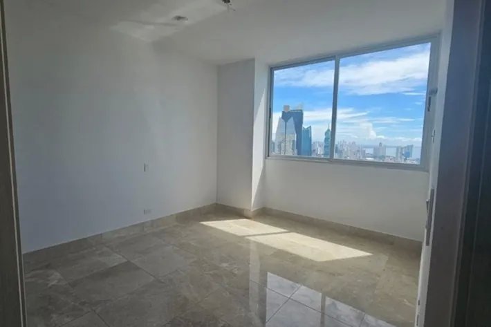 Apartamento con vista al mar en venta en Bella Vista, Panamá