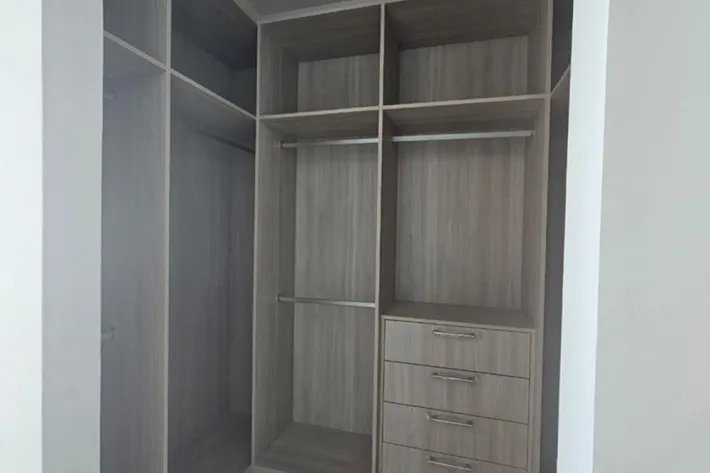 Apartamento con vista al mar en venta en Bella Vista, Panamá