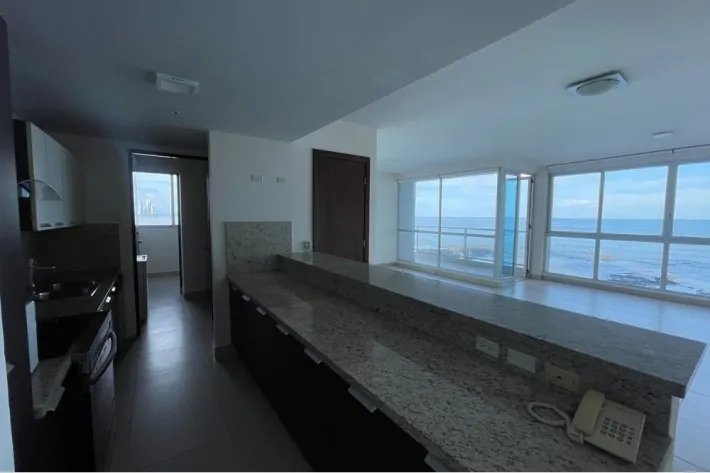 Oceanfront apartment for sale in Punta Pacifica, Panama