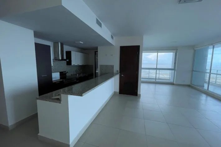 Oceanfront apartment for sale in Punta Pacifica, Panama