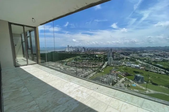 Apartment for sale in Santa María, Panama City
