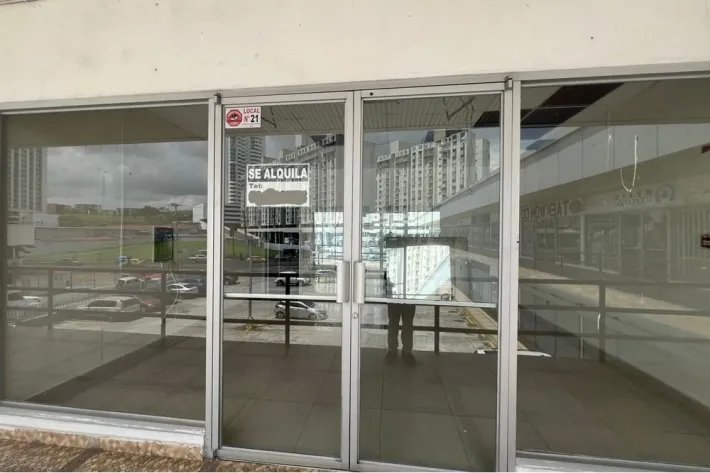 Alquiler de locales comerciales en Plaza Futuro, Avenida José Agustín Arango