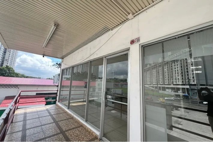 Alquiler de locales comerciales en Plaza Futuro, Avenida José Agustín Arango