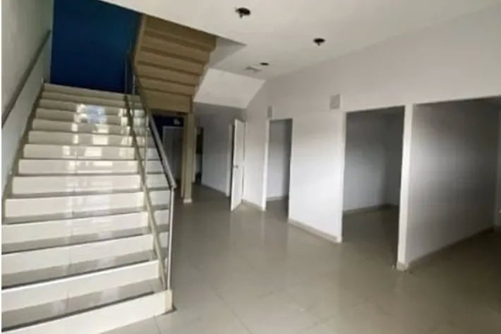Venta de bodega en Milla 8, Panamá