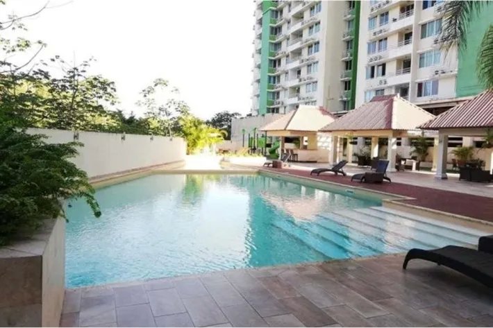 Repossessed apartment for sale in Condado del Rey, Ancon, Panama
