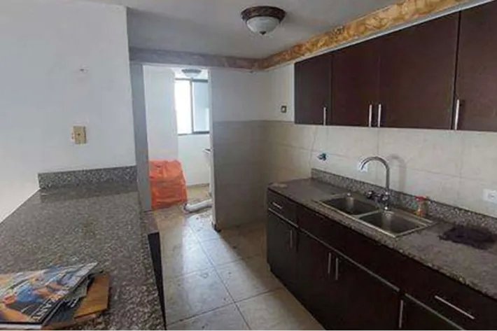 Repossessed apartment for sale in Condado del Rey, Ancon, Panama