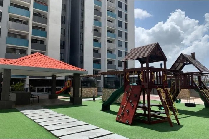 Repossessed apartment for sale in Condado del Rey, Ancon, Panama