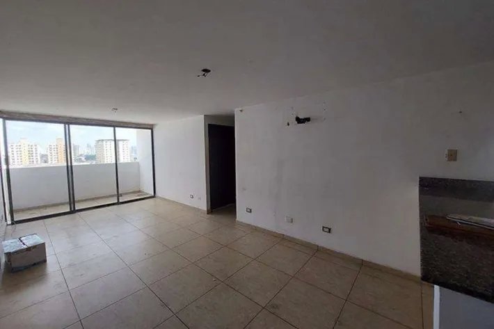 Repossessed apartment for sale in Condado del Rey, Ancon, Panama