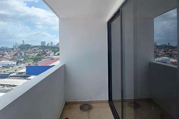 Repossessed apartment for sale in Condado del Rey, Ancon, Panama