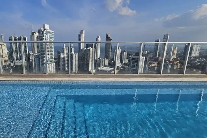 Venta de apartamento en PH Signature Point, La Cresta, Bella Vista