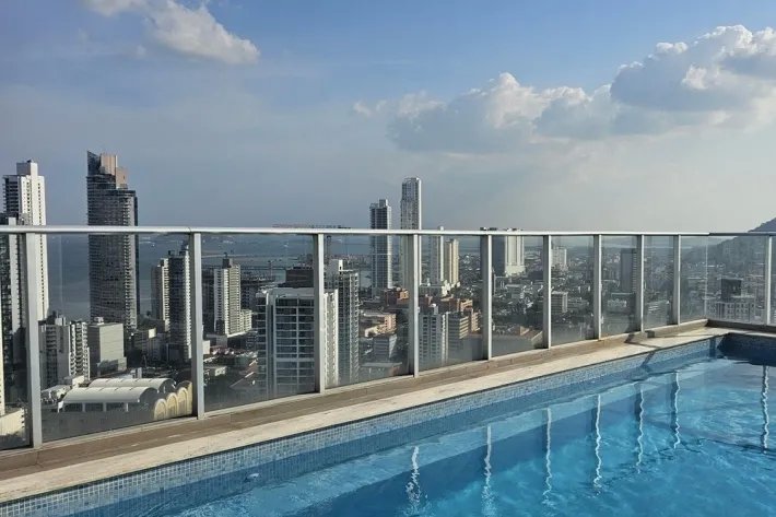 Venta de apartamento en PH Signature Point, La Cresta, Bella Vista
