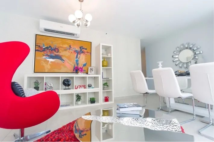 Apartment for Sale in Edison Park