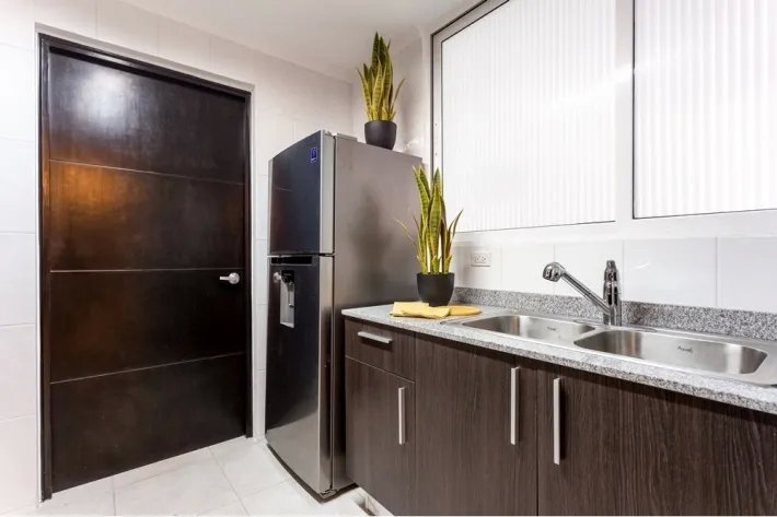 Apartment for Sale in Edison Park