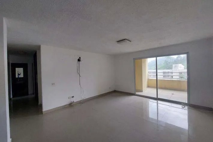 Repossessed apartment for sale in Via Centenario, Ancon, Panama