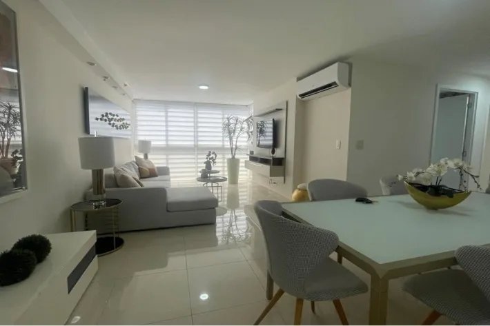 Apartment for sale in Condado del Rey, Panama