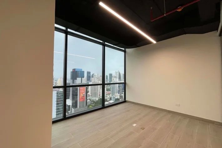 Se alquila oficina en Tower Bank, Calle 50