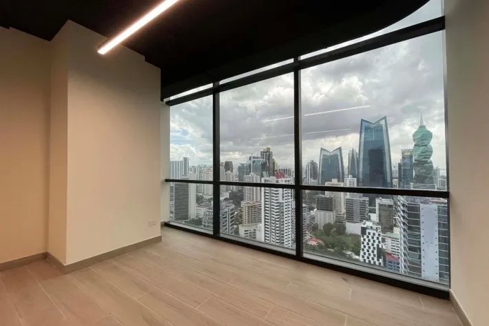Se alquila oficina en Tower Bank, Calle 50
