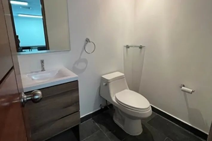 Venta de oficina en Avenida Samuel Lewis, Obarrio