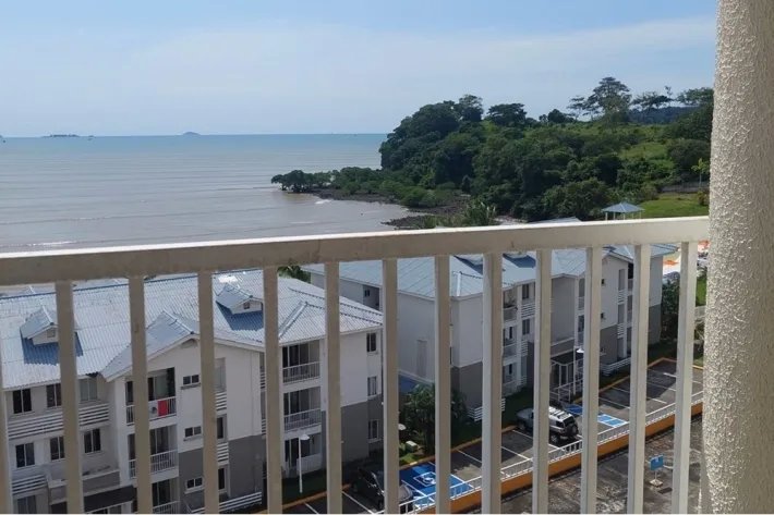 Venta de apartamento en Playa Dorada, Arraijan