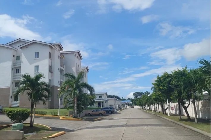Venta de apartamento en Playa Dorada, Arraijan