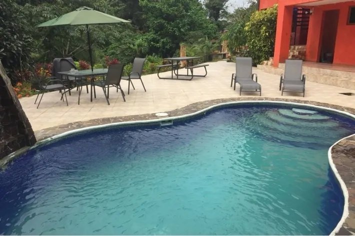 House with pool for sale in Altos del Maria, Panama