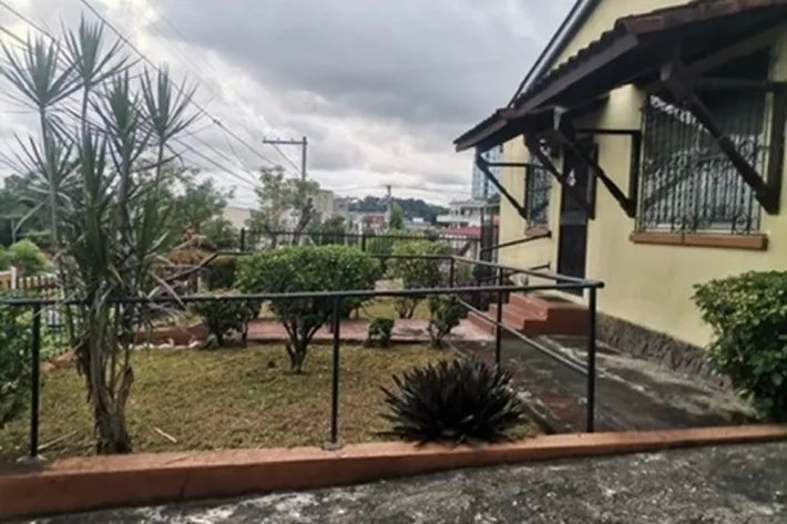 Se vende casa en Miraflores, Betania