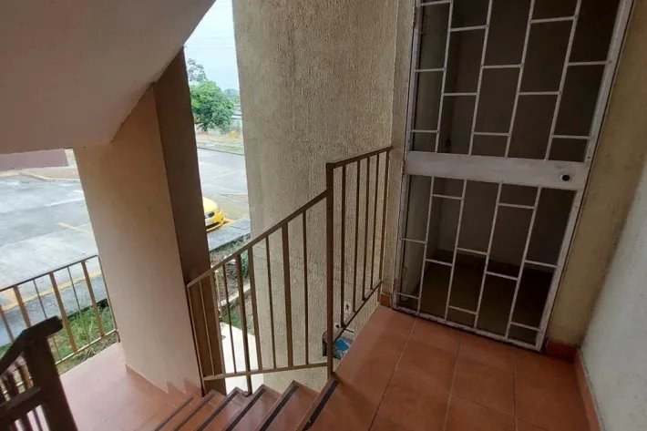Se vende apartamento en Rana de Oro, Pedregal