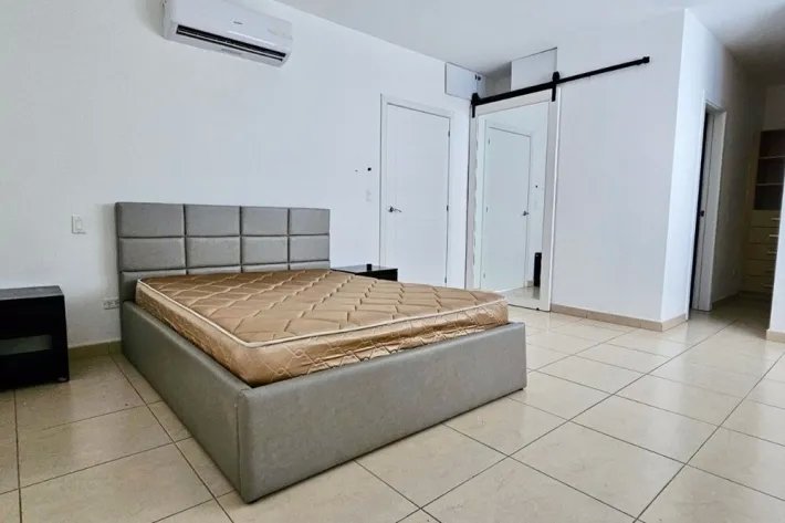 Venta de apartamento en PH Waters On the Bay, Avenida Balboa