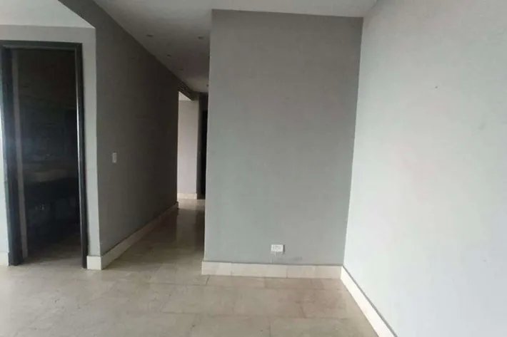 Repossessed apartment for sale in San Francisco, Panama