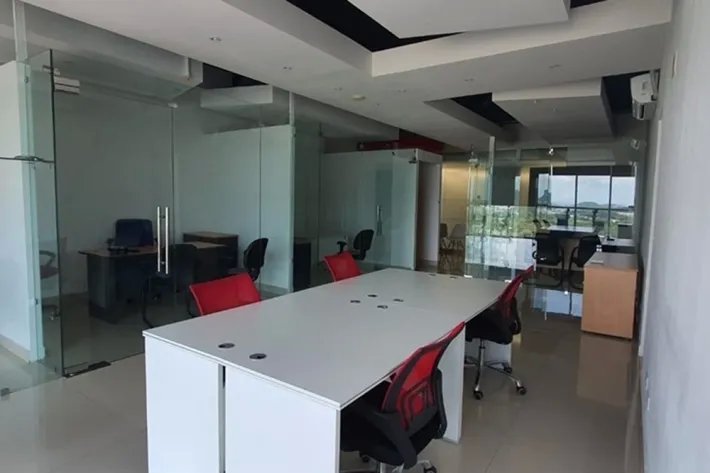 Office for rent in Via Transistmica, Panama