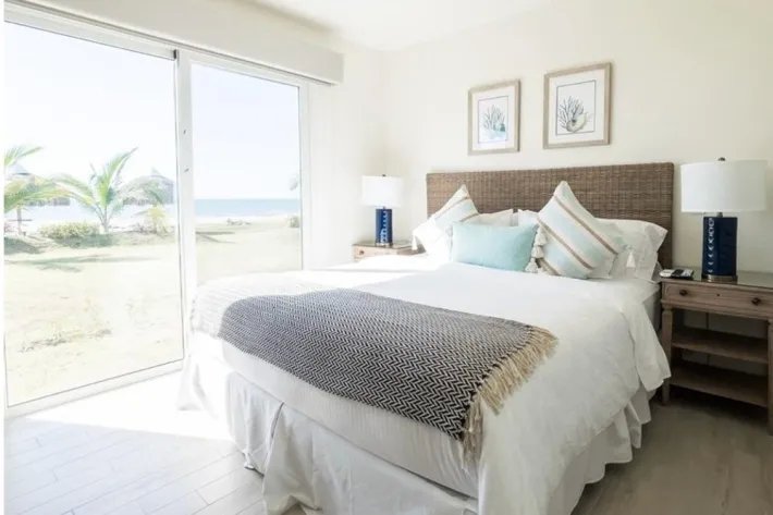 Venta de apartamentos en PH Aires del Mar, Playa Caracol, Panamá