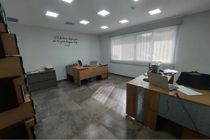 Se vende oficina chalet en Los Ángeles, Betania