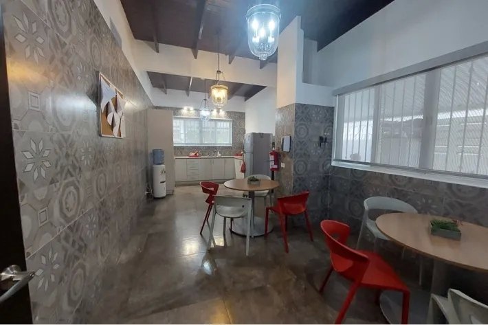 Se vende oficina chalet en Los Ángeles, Betania