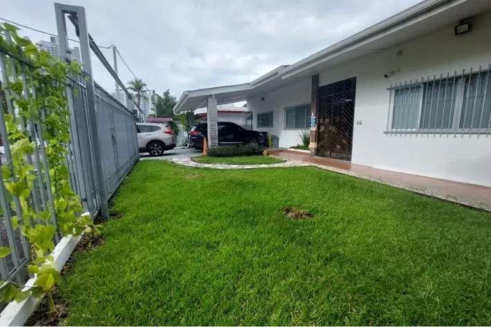 Se vende oficina chalet en Los Ángeles, Betania