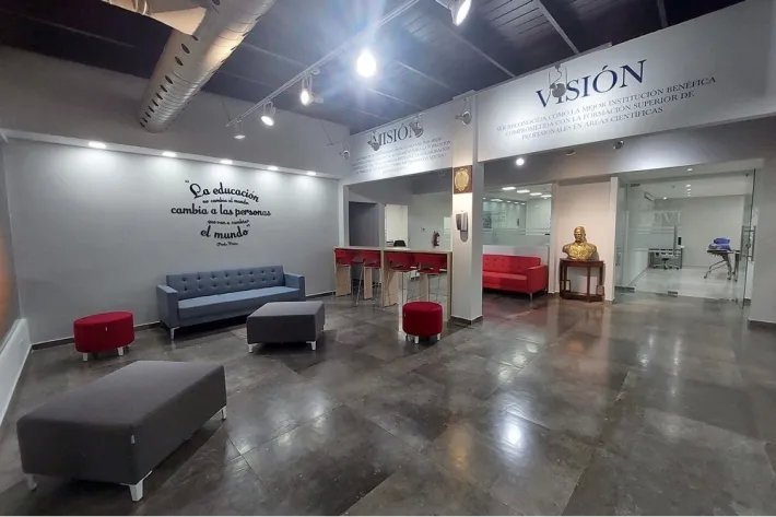 Se vende oficina chalet en Los Ángeles, Betania