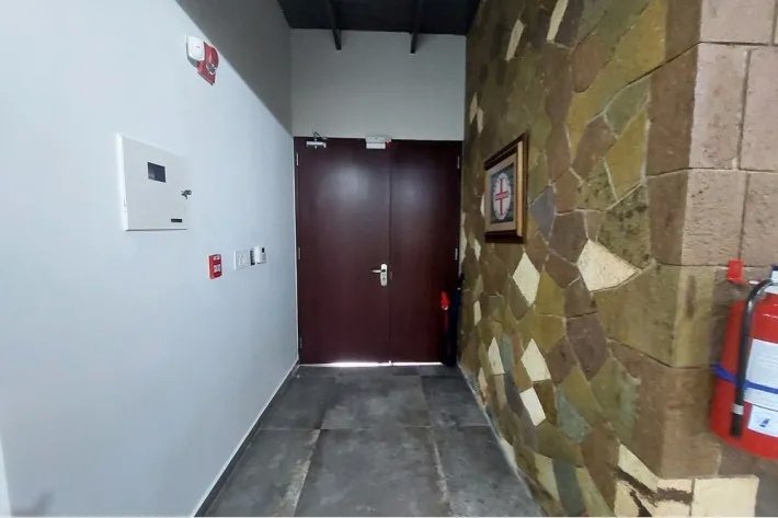 Se vende oficina chalet en Los Ángeles, Betania