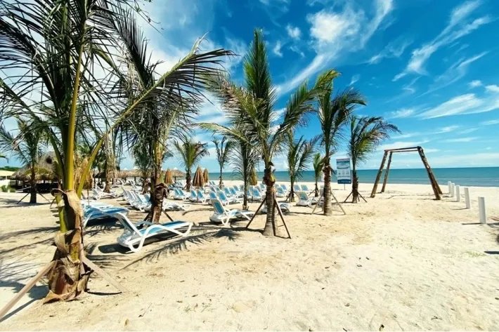 Venta de apartamento en PH Ventanas del Mar, Playa Caracol, Panamá