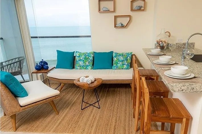 Venta de apartamento en PH Ventanas del Mar, Playa Caracol, Panamá