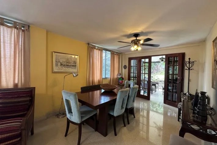 Venta de casa en Los Angeles, Betania, Panamá