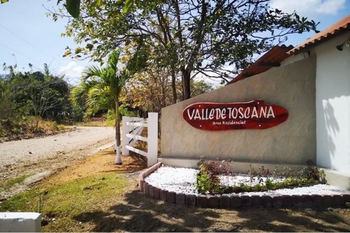 Se vende lote de terreno en El Valle de Toscana, El Espino, Antón