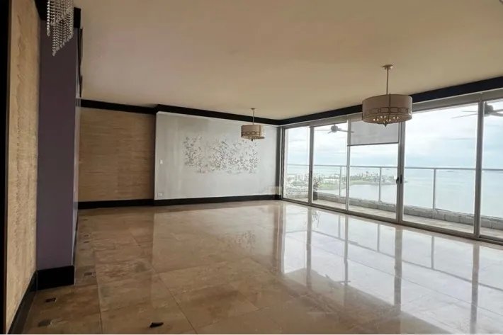 Alquiler de apartamento en Q Tower, Punta Pacífica