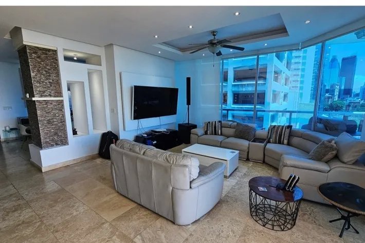 Se vende apartamento en PH Sky Residences, Avenida Balboa, Ciudad de Panamá
